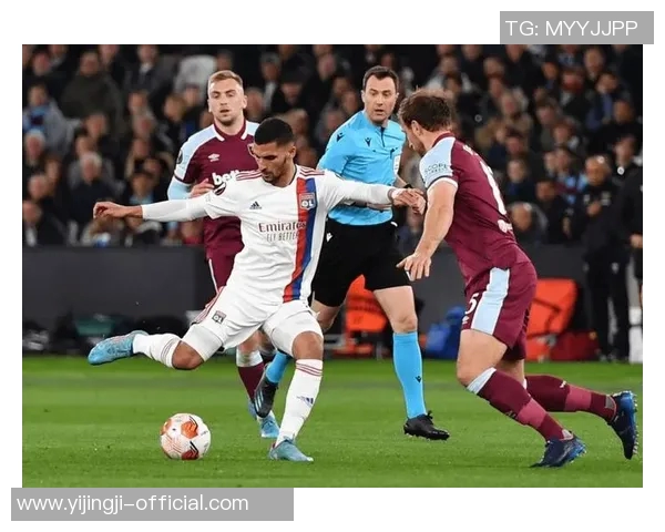 友谊赛精彩回顾:那不勒斯大胜里昂红牌事件引发全场热议 友谊赛精彩回顾:那不勒斯大胜里昂红牌事件引发全场热议