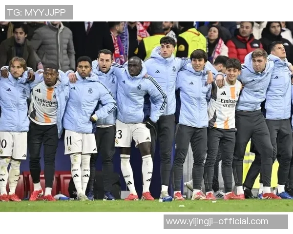 意甲激战:里昂大胜皇马五球狂潮点球大战燃爆全场精彩回顾 意甲激战:里昂大胜皇马五球狂潮点球大战燃爆全场精彩回顾